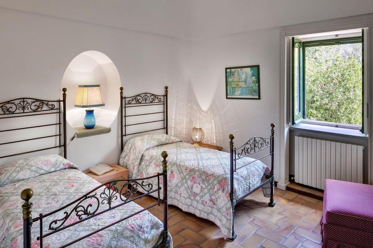 Fondo Turiello Villa Gardens Pool And Guest Services Масса-Лубренсе Экстерьер фото